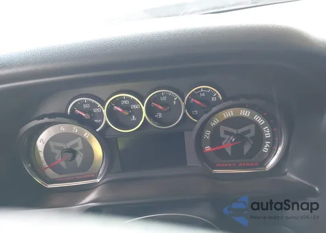 2021 Chevrolet Silverado 1500 4Wd Short Bed Rst z USA, uszkodzony, nr VIN 3GCUYEEL1MG169729